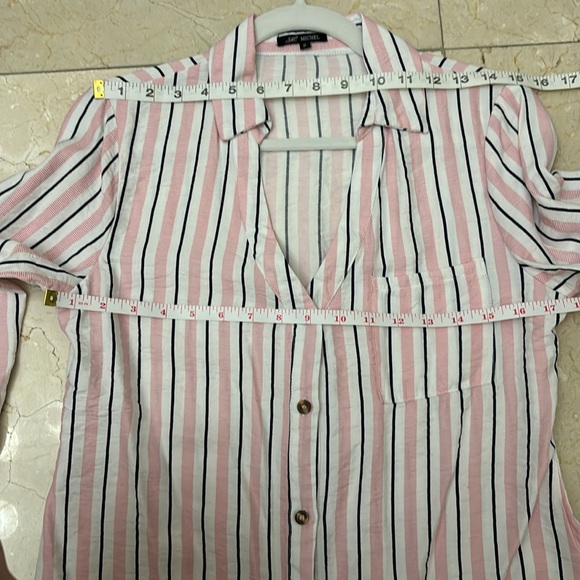 Long sleeve shirt, ties on the front. Sz:S - Picture 6 of 7